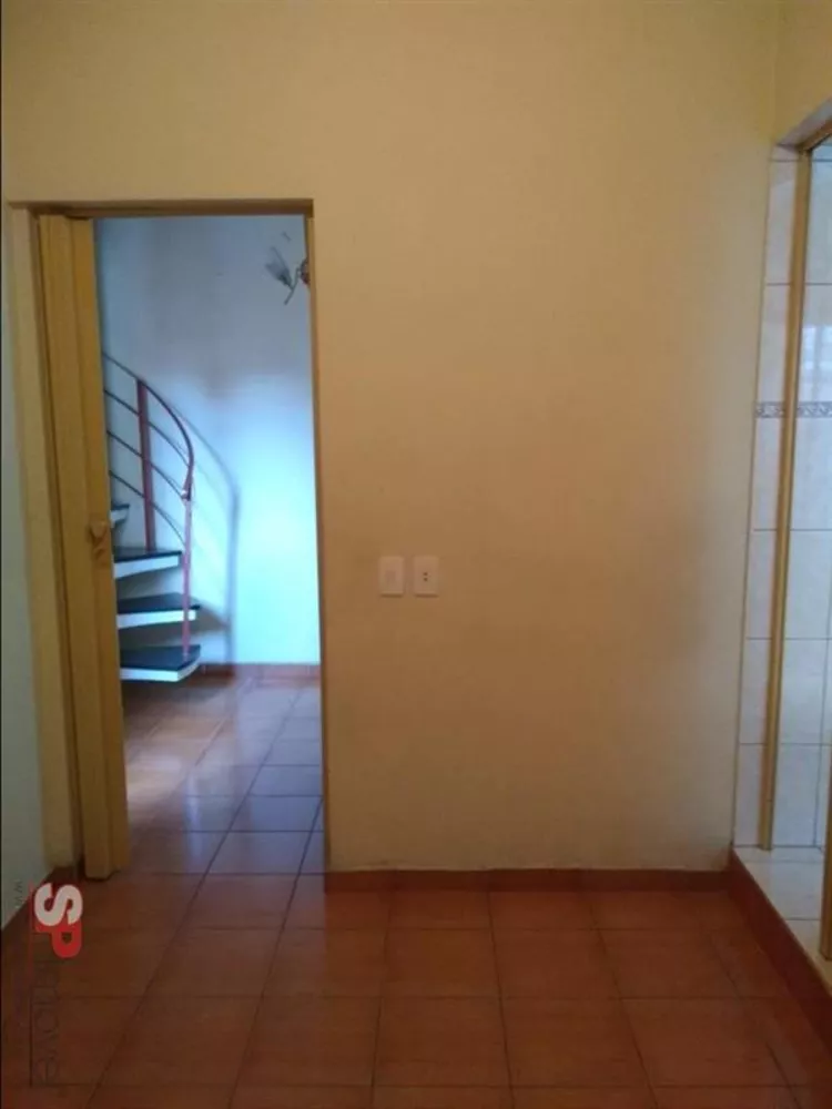 Casa à venda com 3 quartos, 100m² - Foto 2