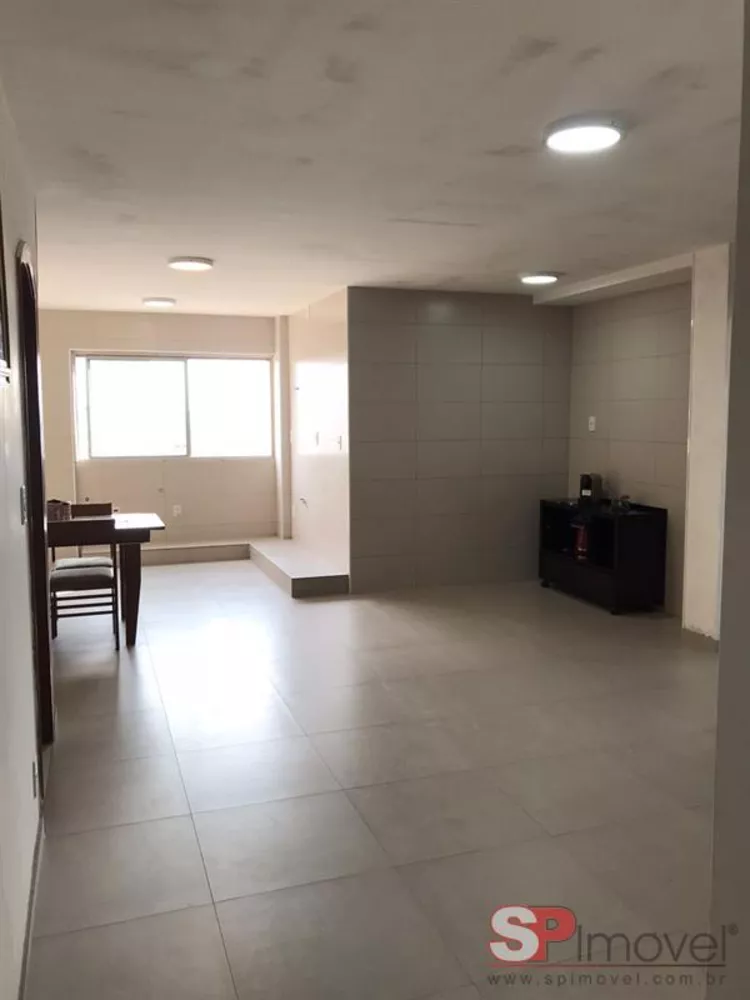 Apartamento à venda com 4 quartos, 268m² - Foto 6