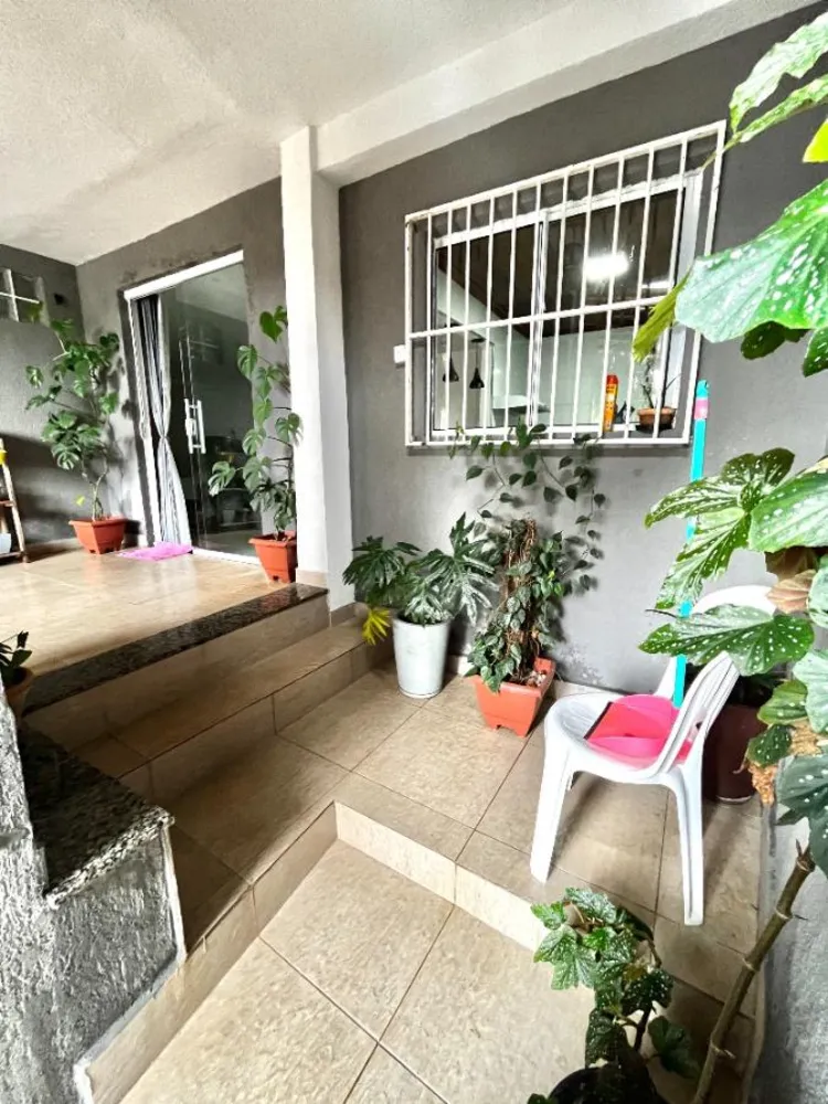 Casa, 4 quartos, 220 m² - Foto 3