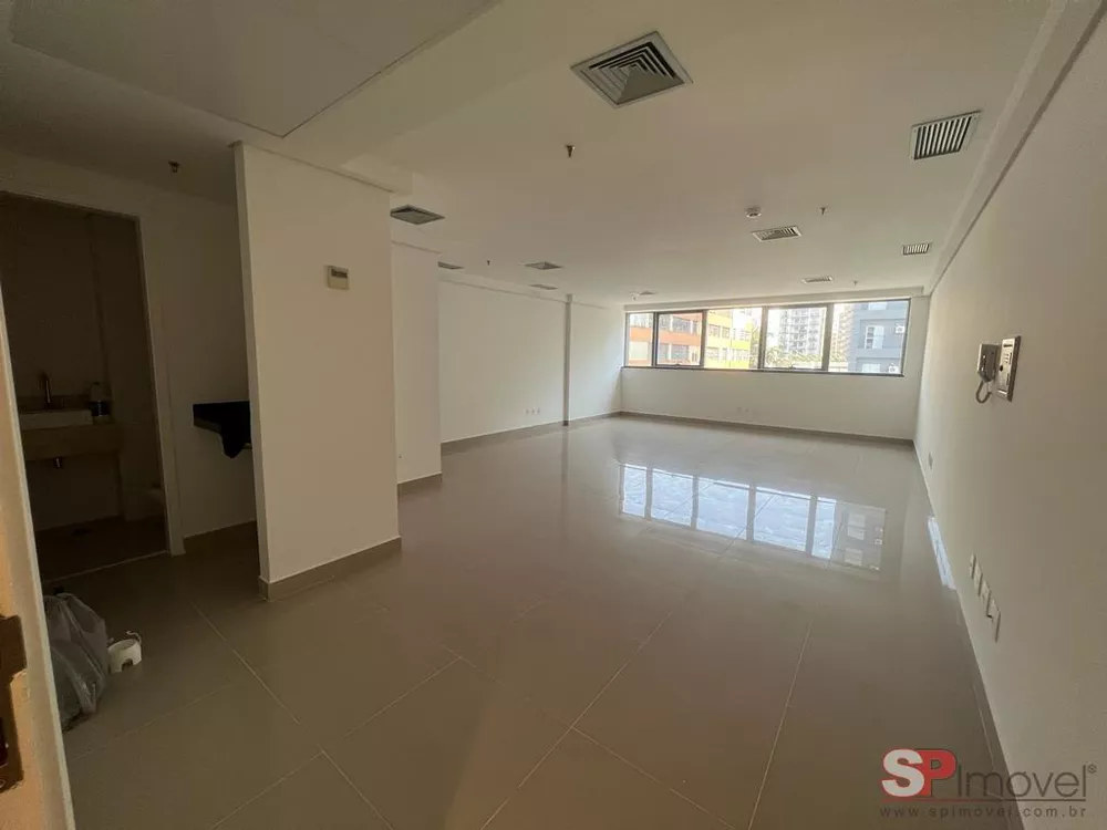 Prédio Inteiro à venda com 1 quarto, 50m² - Foto 1