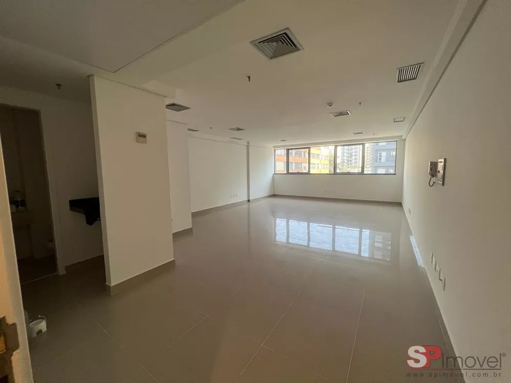 Prédio Inteiro à venda com 1 quarto, 50m² - Foto 2