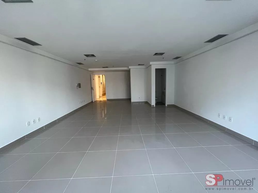 Prédio Inteiro à venda com 1 quarto, 50m² - Foto 3