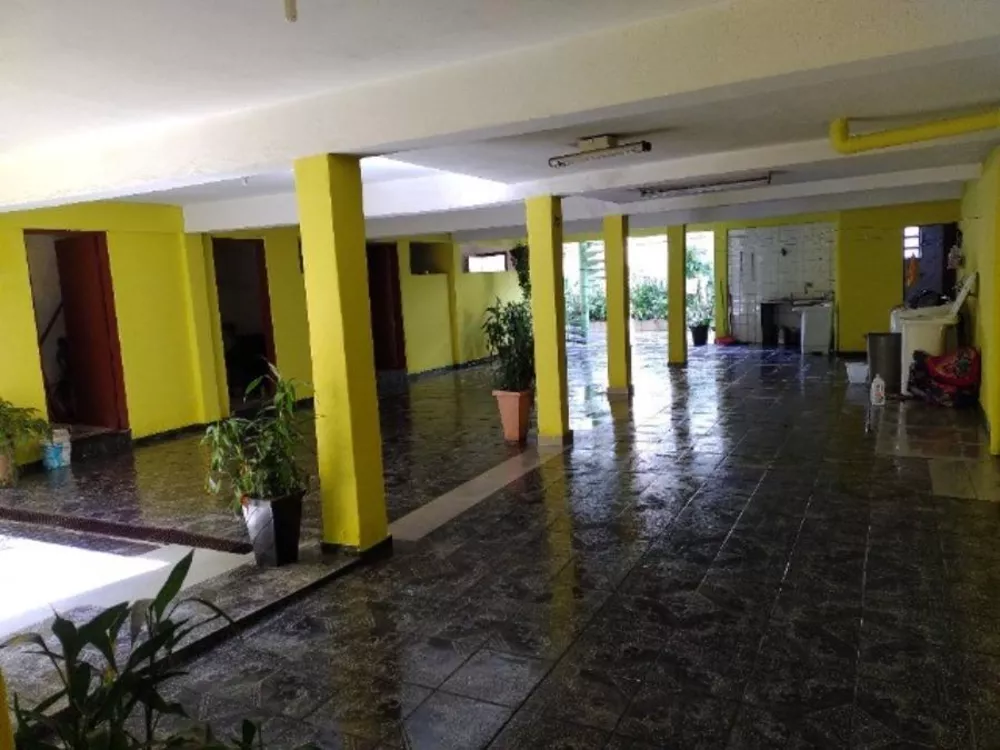 Sobrado à venda com 4 quartos, 250m² - Foto 3