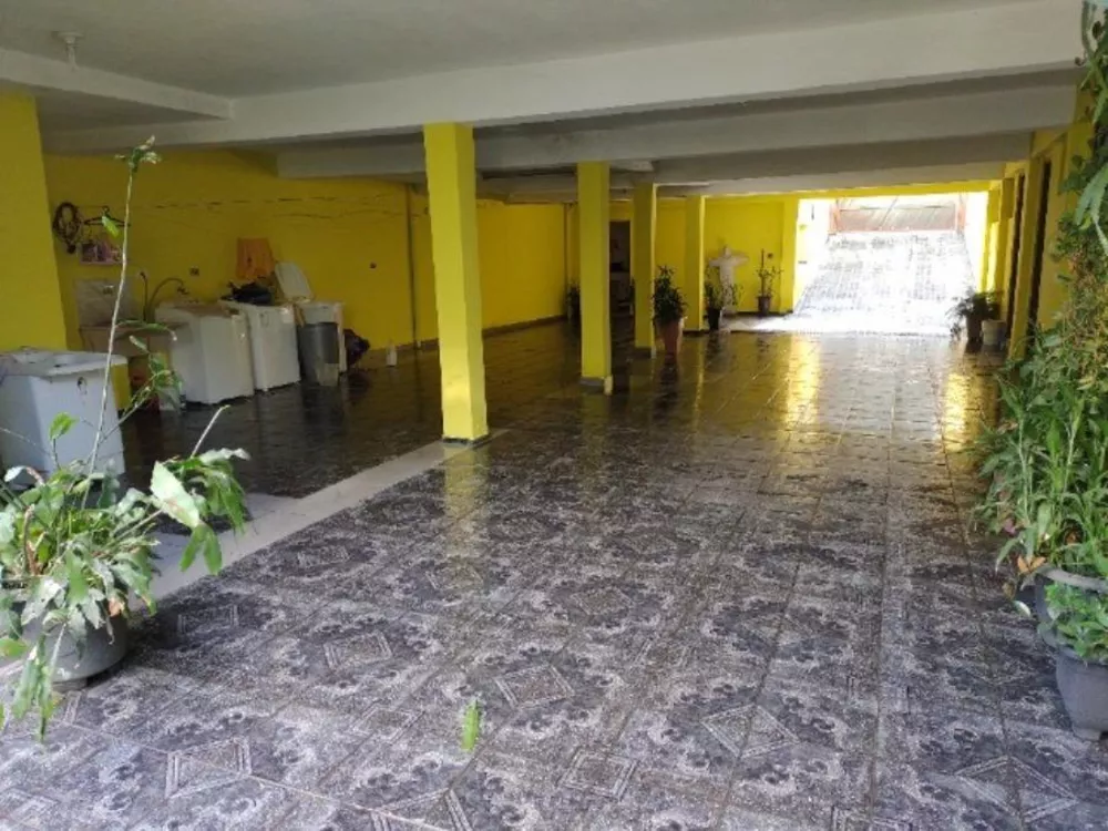 Sobrado à venda com 4 quartos, 250m² - Foto 4