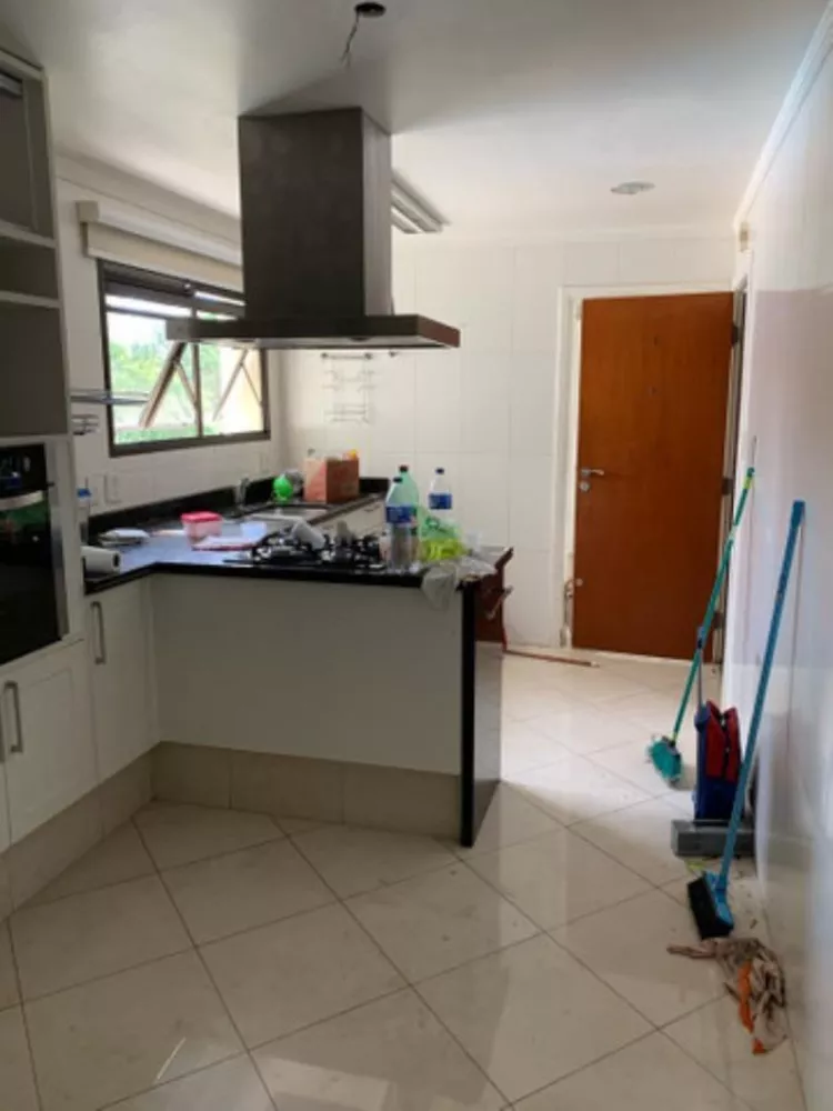 Apartamento à venda com 3 quartos, 127m² - Foto 3