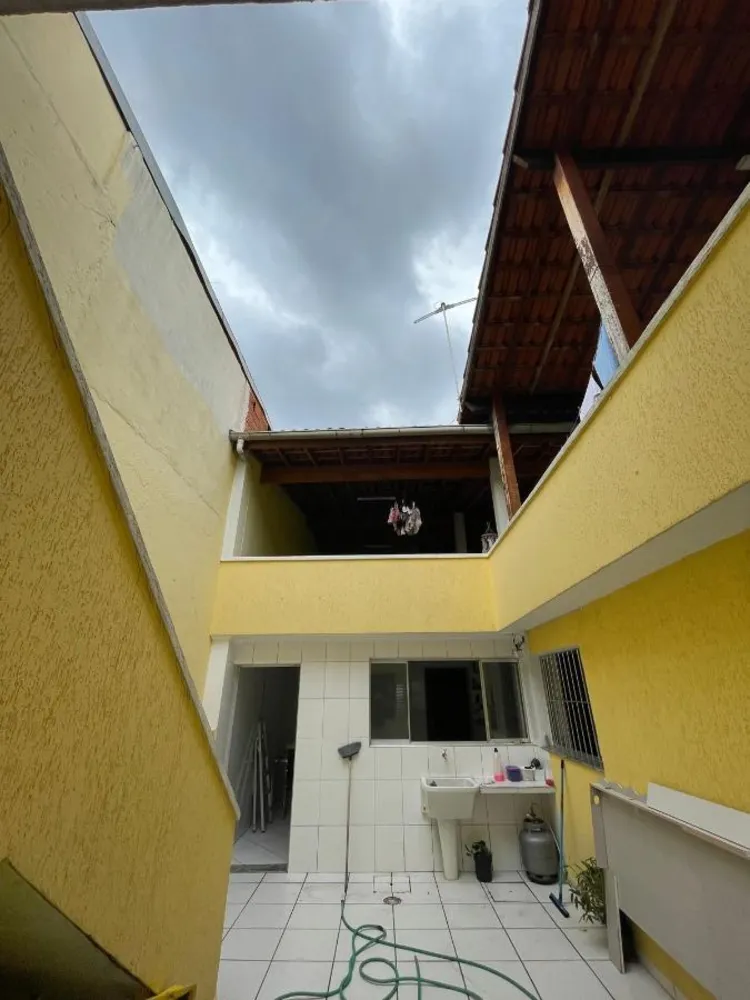 Casa, 3 quartos, 210 m² - Foto 2