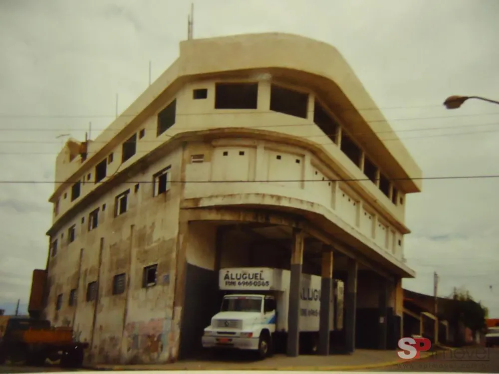 Prédio Inteiro, 1050 m² - Foto 1