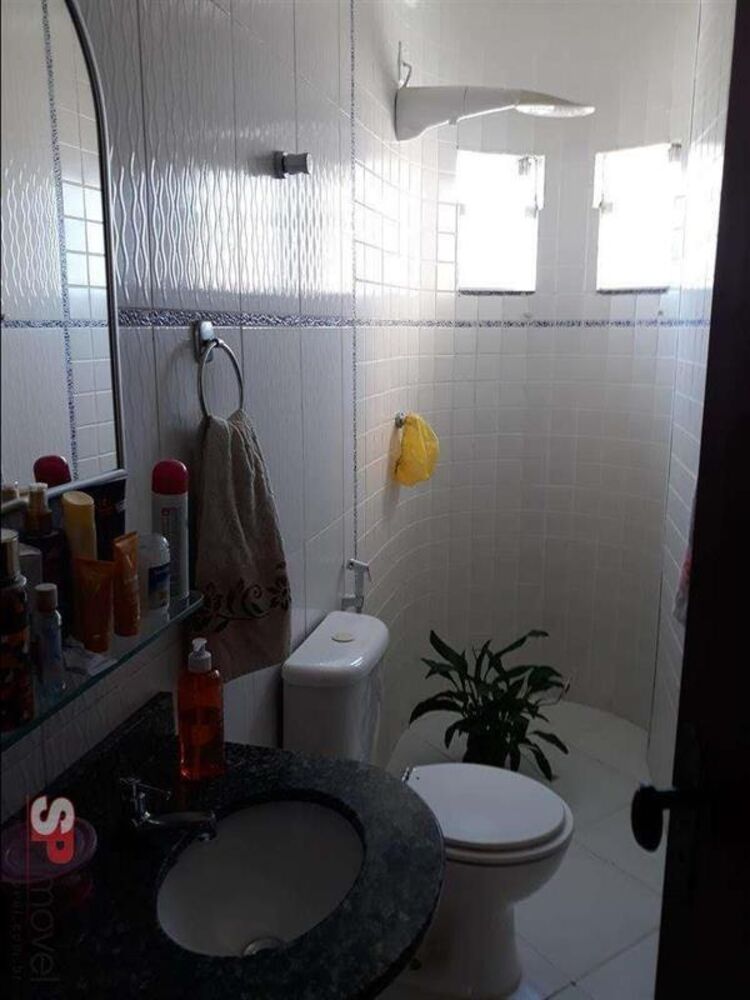 Casa, 3 quartos, 198 m² - Foto 1