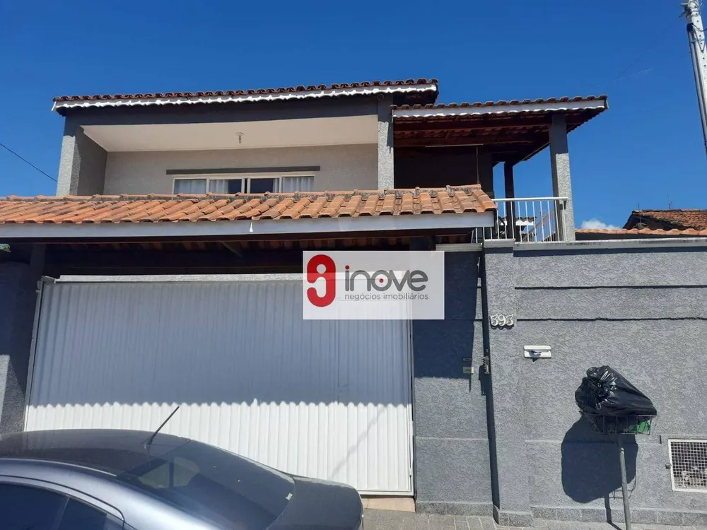 Casa, 4 quartos, 154 m² - Foto 1