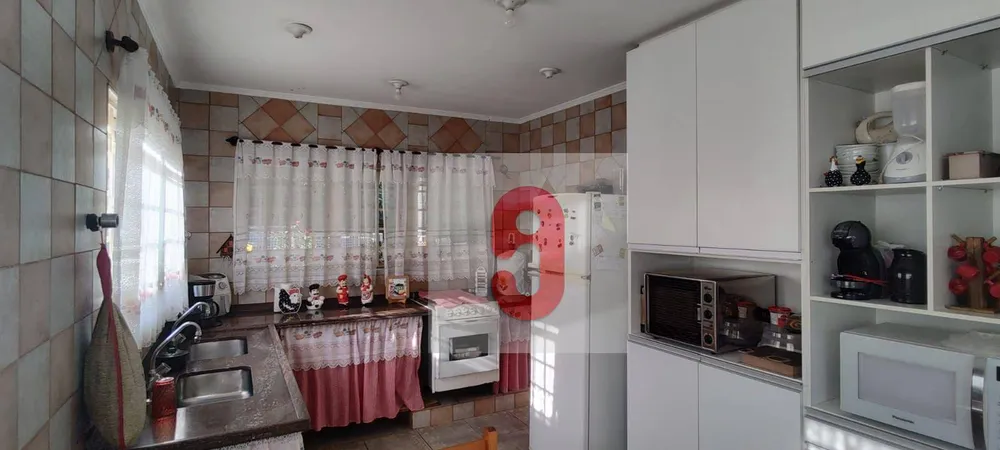 Casa, 3 quartos, 228 m² - Foto 11