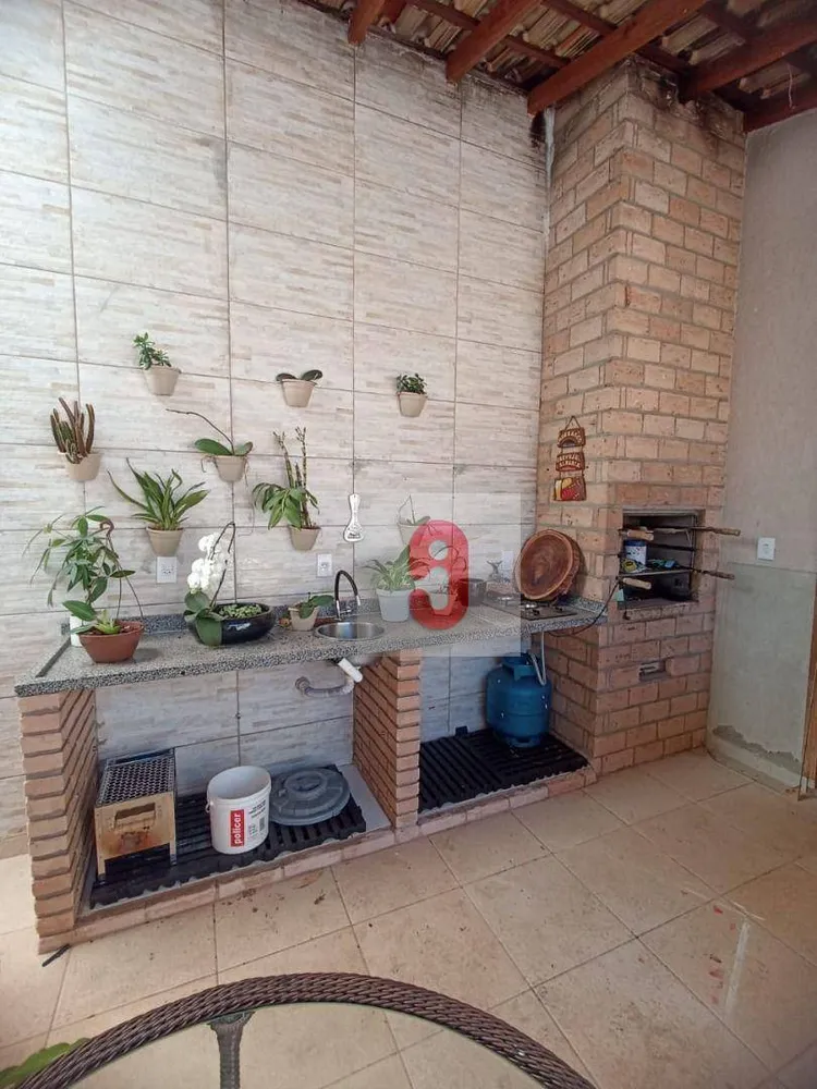 Casa, 3 quartos, 200 m² - Foto 1