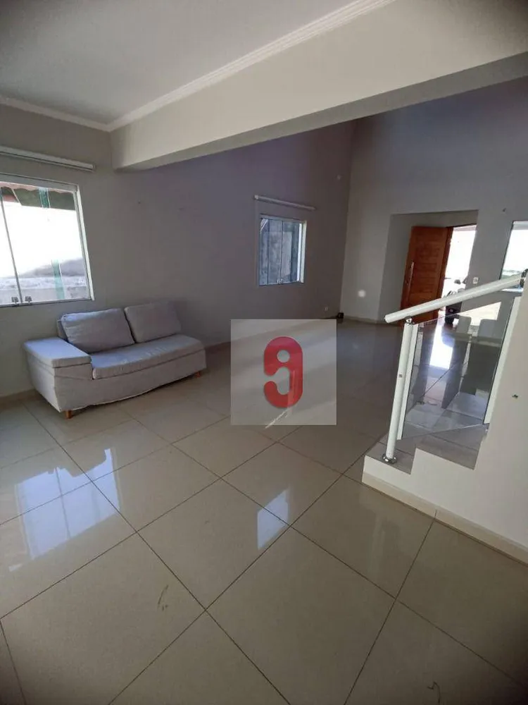 Casa, 3 quartos, 200 m² - Foto 4