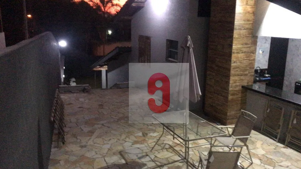 Casa, 3 quartos, 200 m² - Foto 6