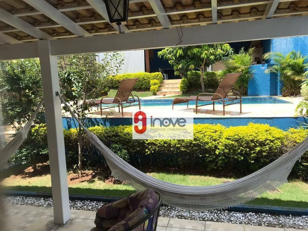 Casa, 4 quartos, 260 m² - Foto 1