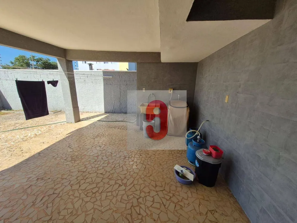 Casa, 4 quartos, 208 m² - Foto 3