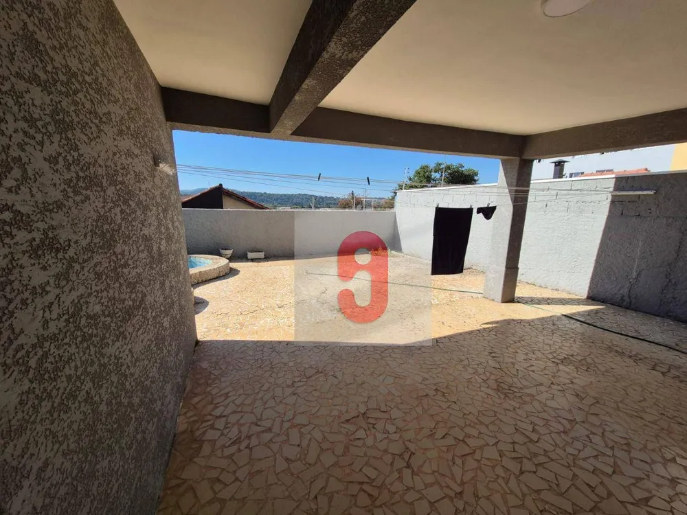Casa, 4 quartos, 208 m² - Foto 2