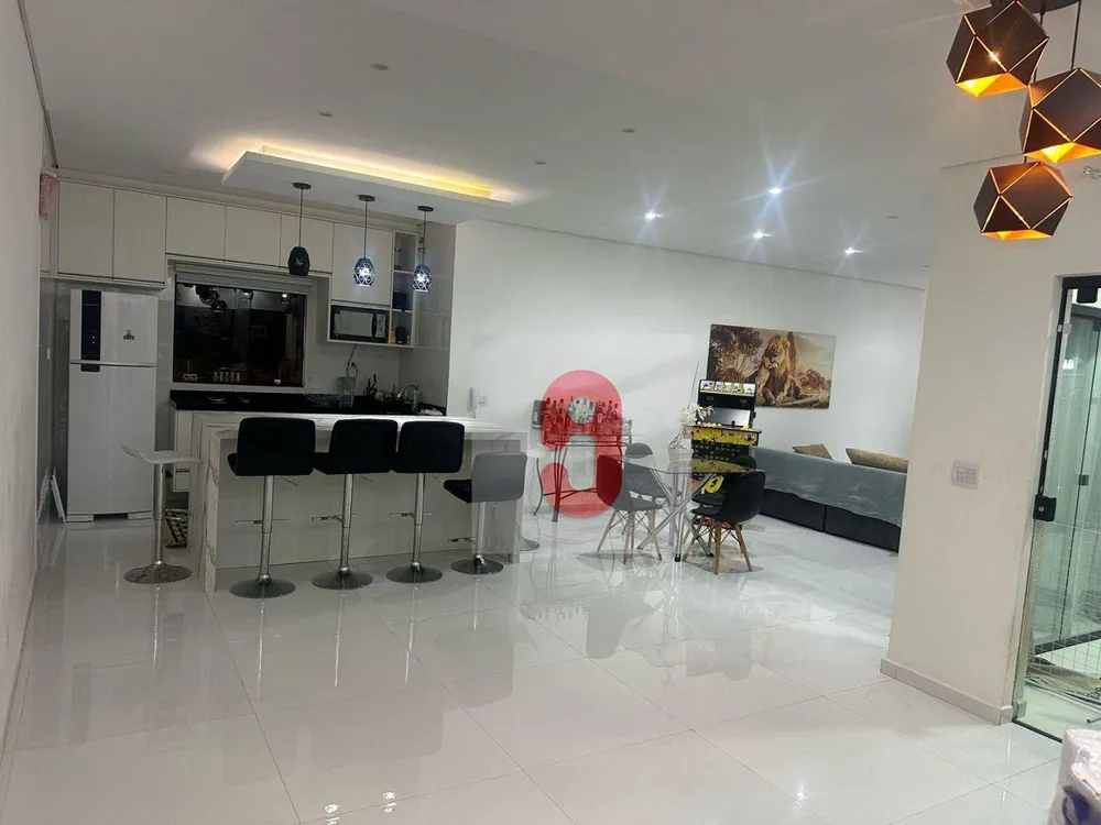 Casa, 3 quartos, 200 m² - Foto 3