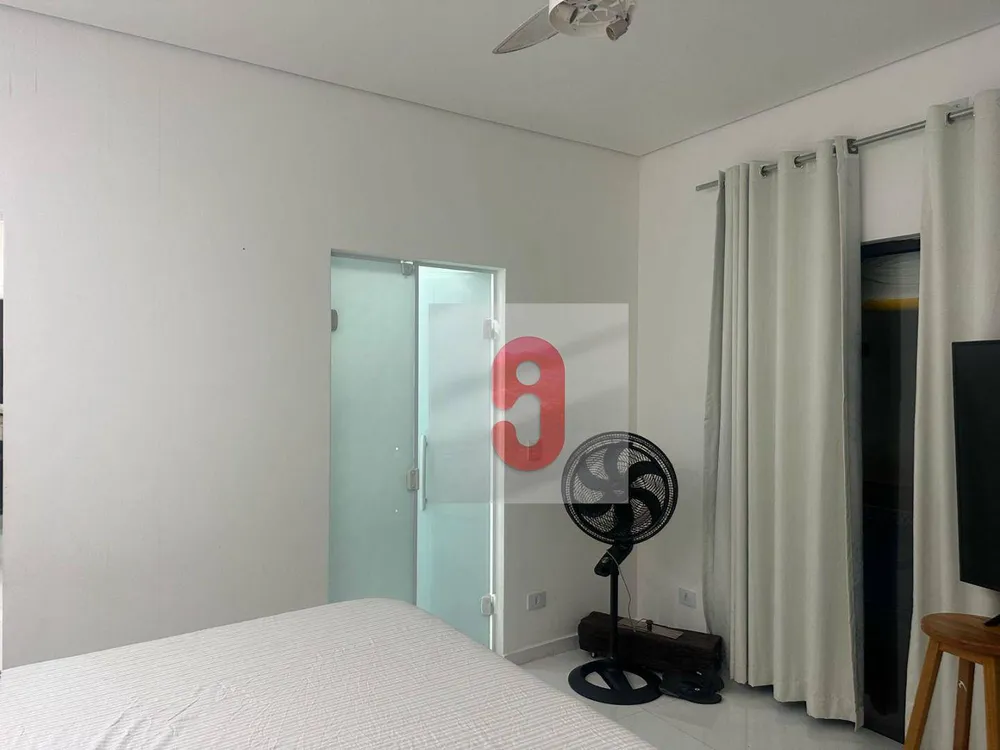Casa, 3 quartos, 200 m² - Foto 1