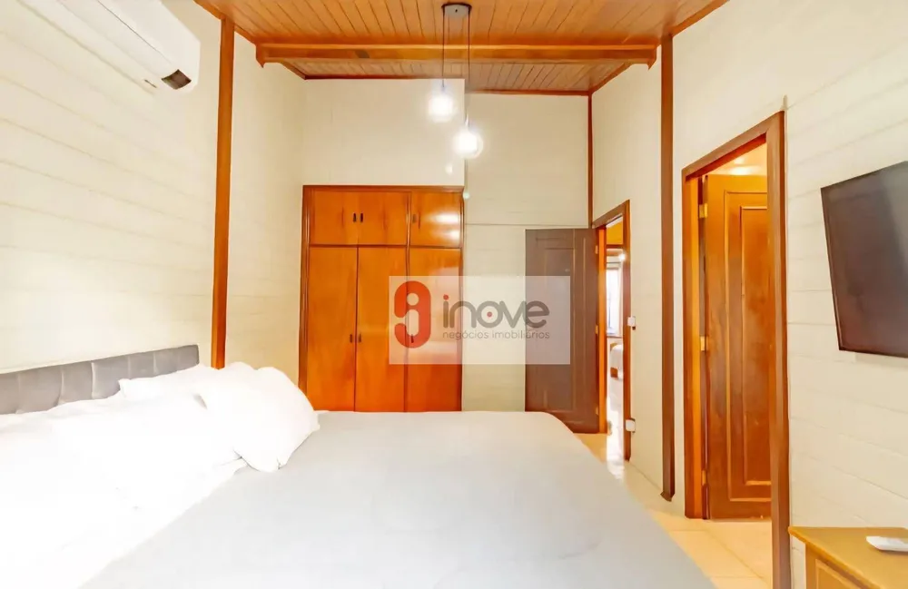 Casa, 3 quartos, 261 m² - Foto 8
