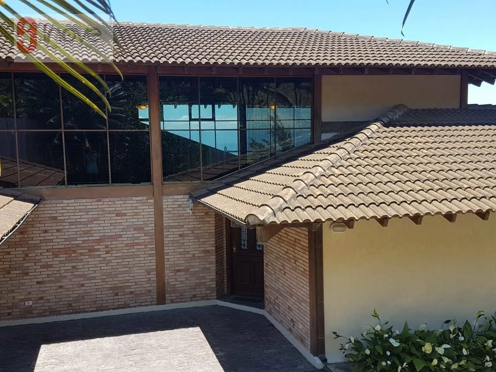 Casa, 4 quartos, 298 m² - Foto 1
