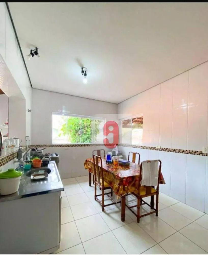 Casa, 3 quartos, 257 m² - Foto 2