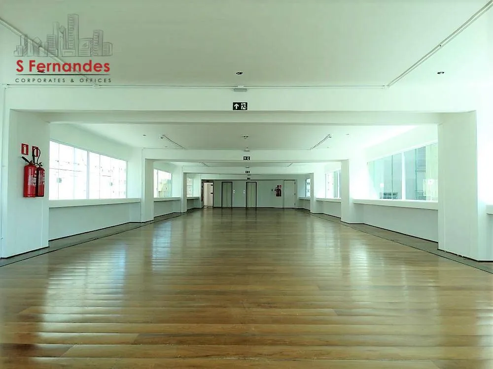 Prédio Inteiro, 3961 m² - Foto 1