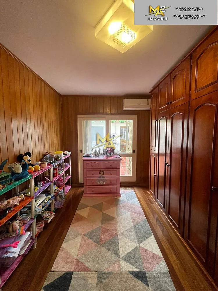Casa, 5 quartos, 360 m² - Foto 1