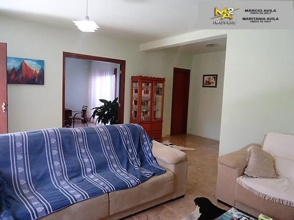 Casa à venda com 3 quartos, 1000m² - Foto 3