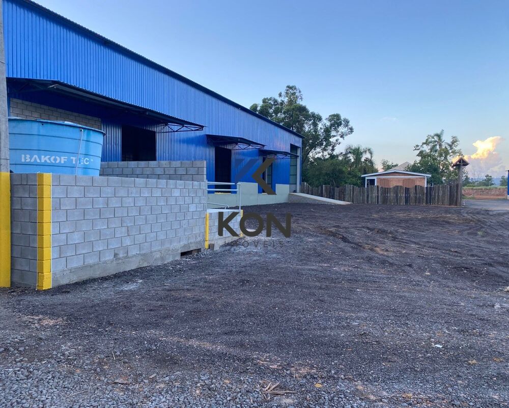 Depósito-Galpão, 742 m² - Foto 1