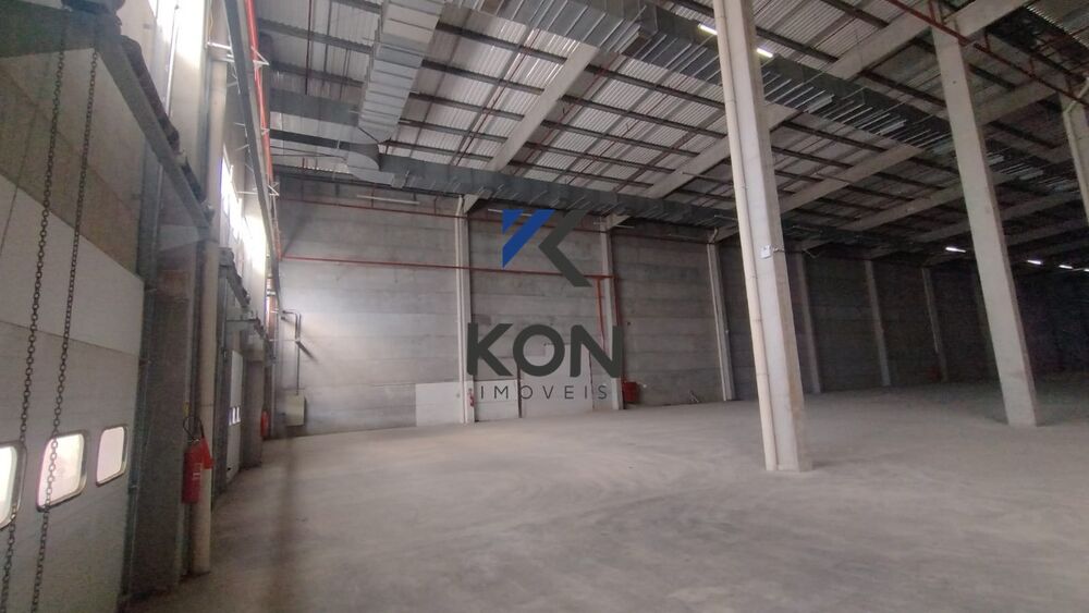 Depósito-Galpão-Armazém para alugar, 6000m² - Foto 1