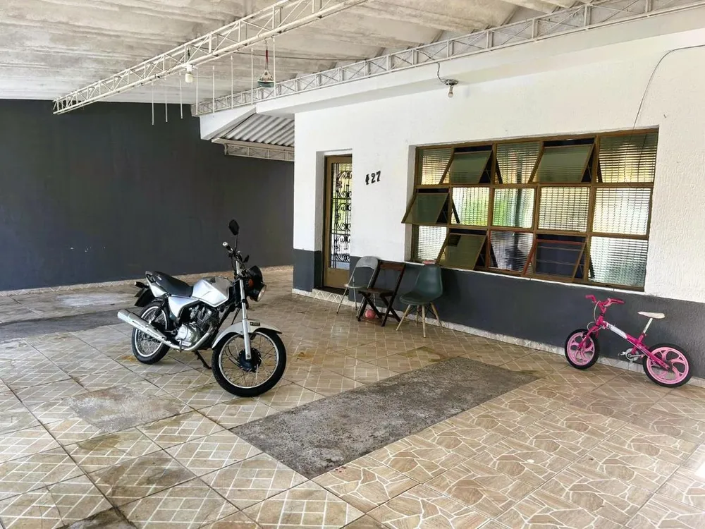 Casa, 6 quartos, 270 m² - Foto 1