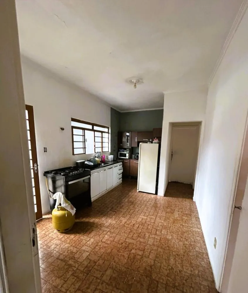 Casa, 6 quartos, 270 m² - Foto 2
