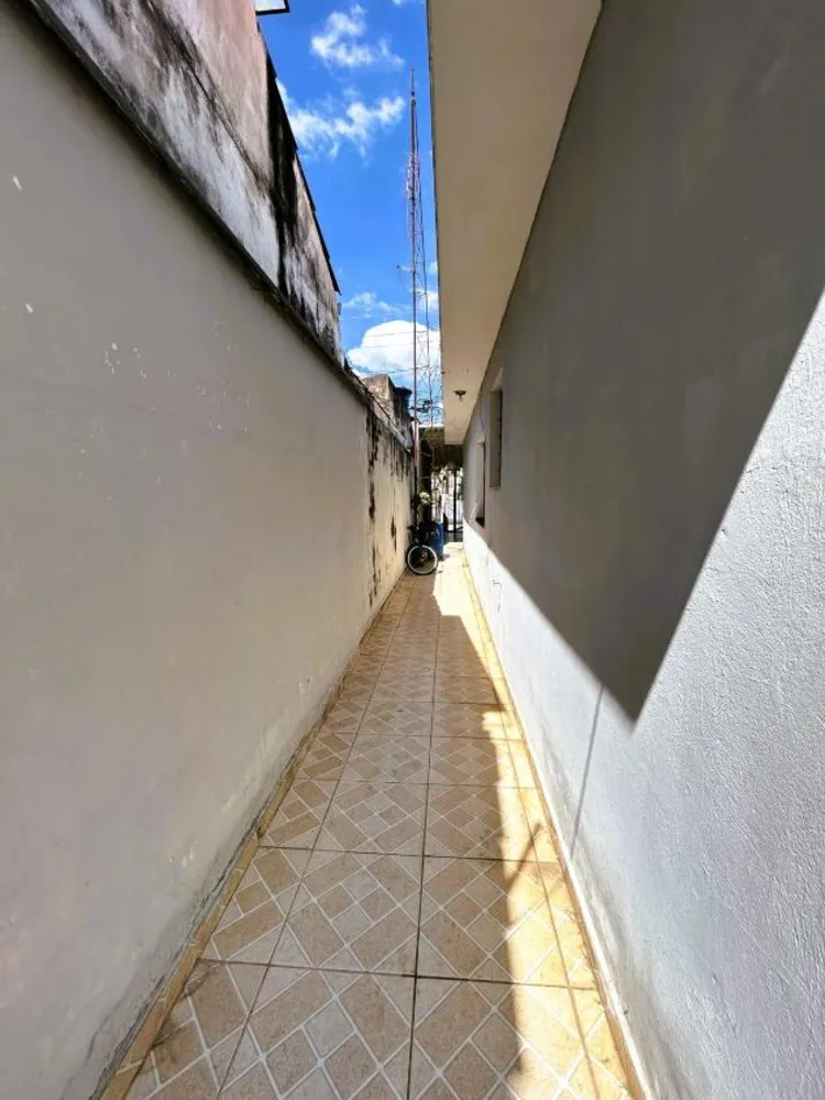 Casa, 6 quartos, 270 m² - Foto 3