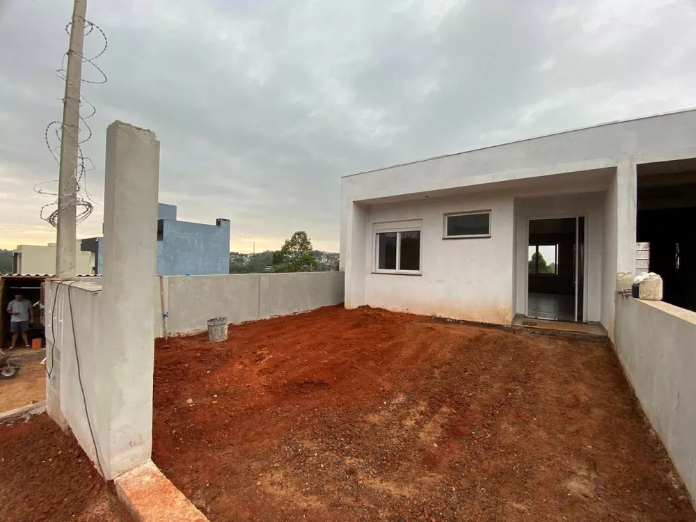 Casa para alugar com 2 quartos, 65m² - Foto 1