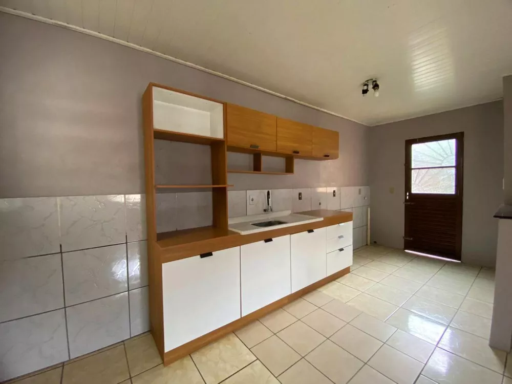 Casa para alugar com 2 quartos, 70m² - Foto 4