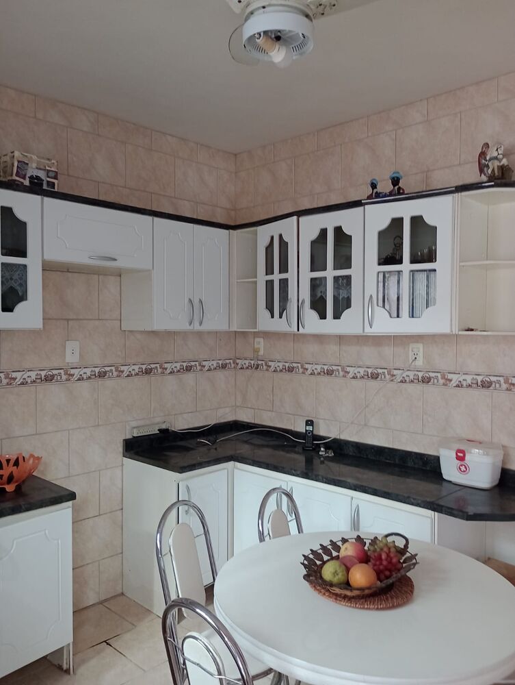 Casa à venda com 3 quartos, 220m² - Foto 7