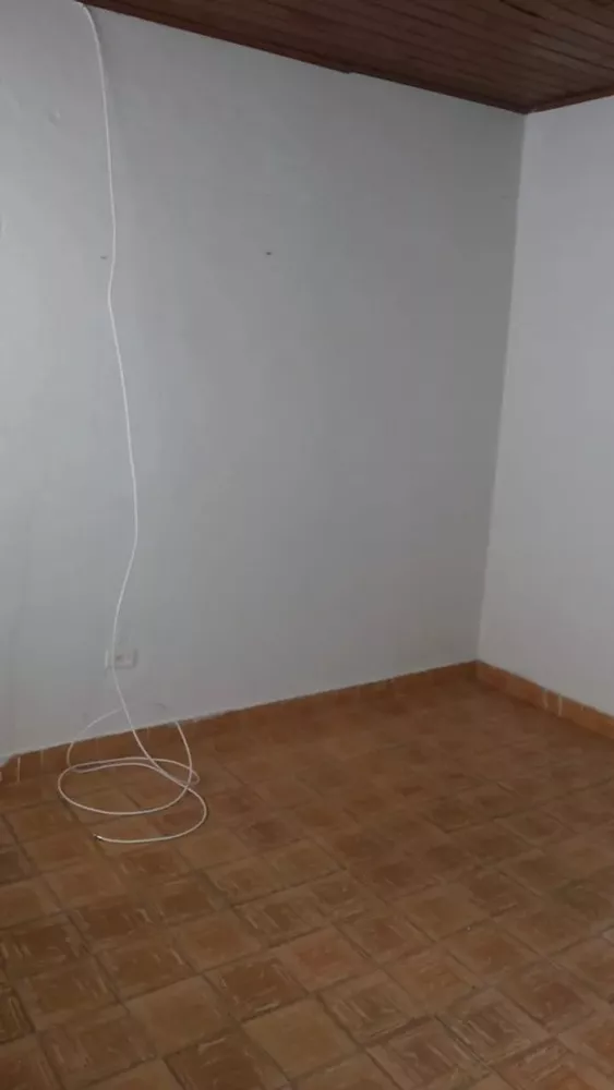 Casa, 1 quarto, 37 m² - Foto 1