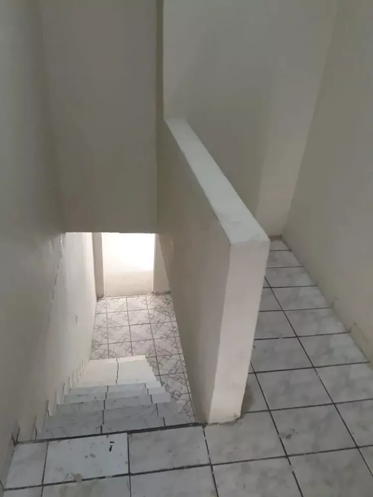 Casa, 5 quartos, 135 m² - Foto 4