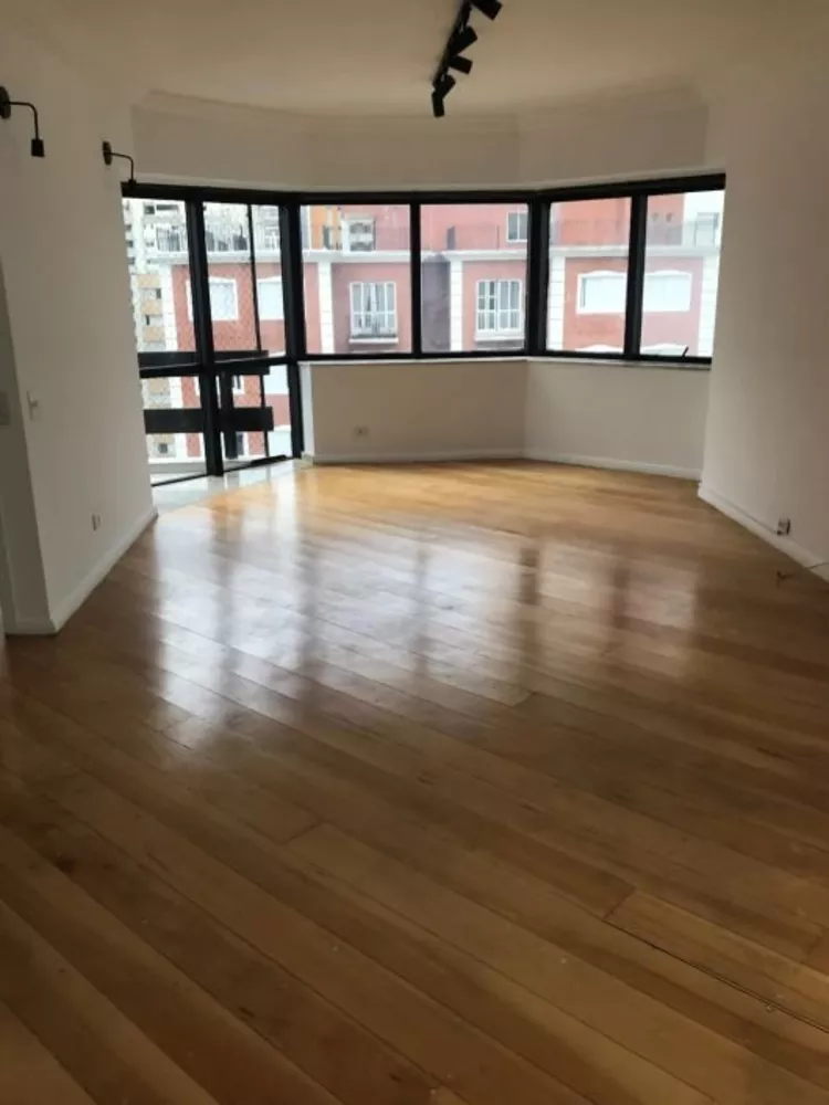 Apartamento, 3 quartos, 141 m² - Foto 2