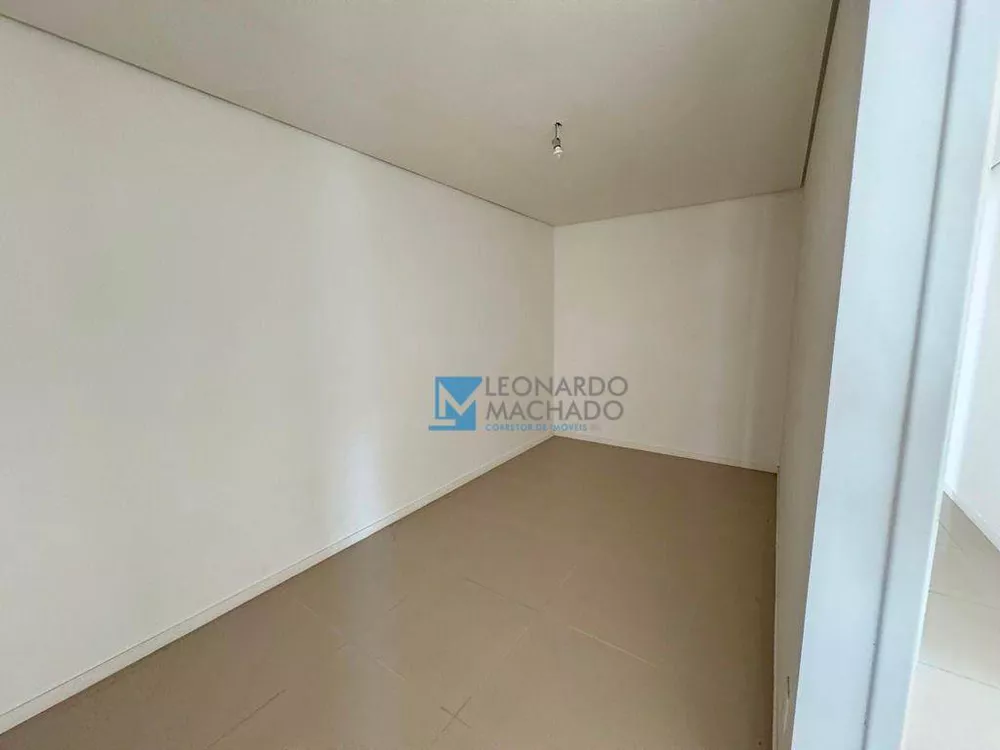Apartamento, 4 quartos, 230 m² - Foto 12