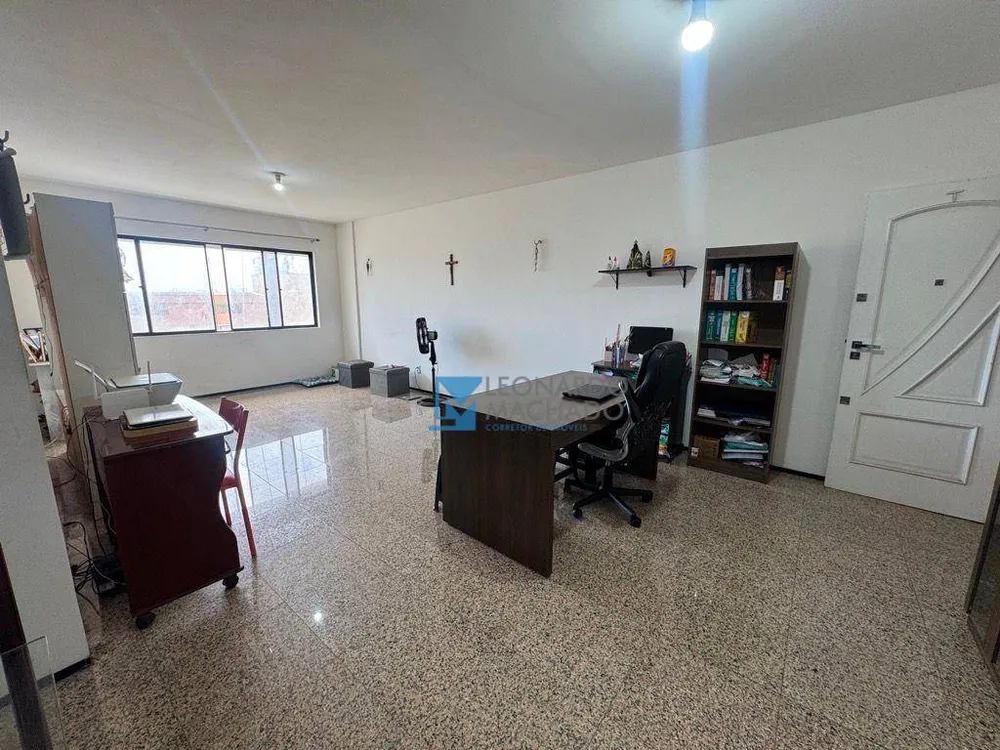 Apartamento, 3 quartos, 139 m² - Foto 2