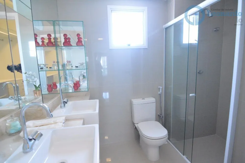 Apartamento, 3 quartos, 130 m² - Foto 4