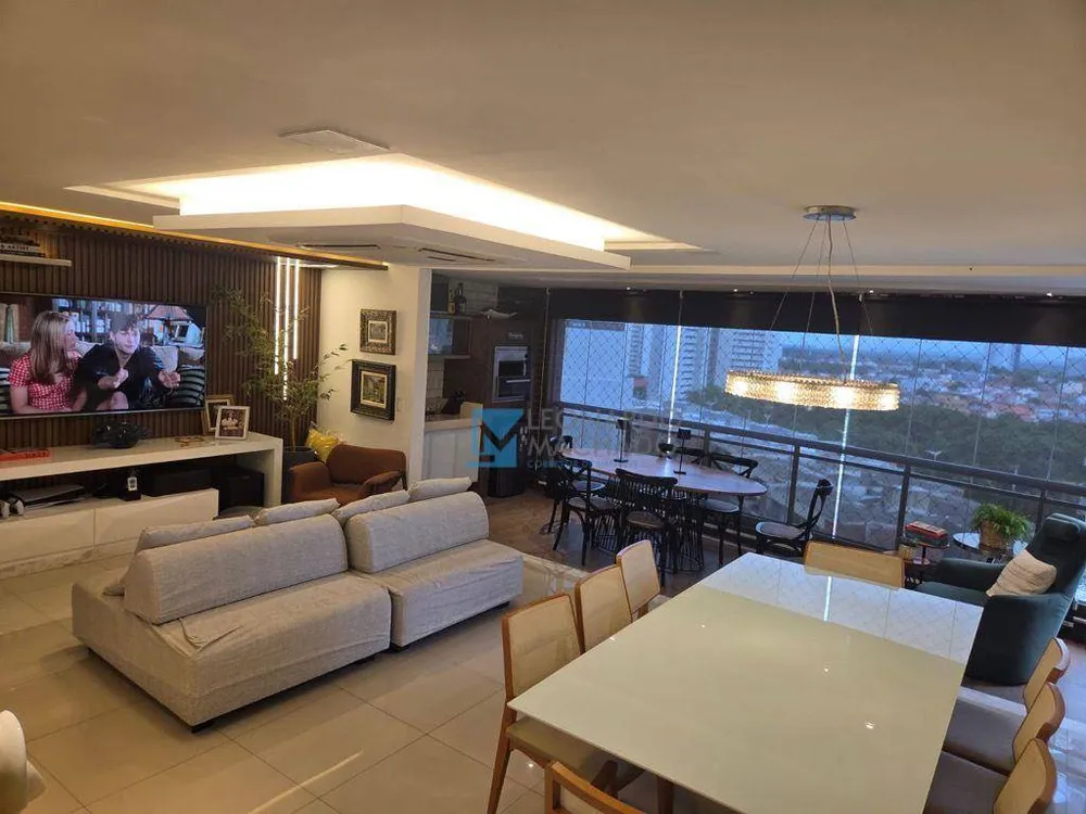 Apartamento, 3 quartos, 178 m² - Foto 1