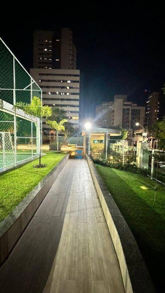 Apartamento à venda com 3 quartos, 155m² - Foto 3