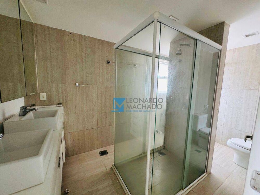 Apartamento à venda com 3 quartos, 217m² - Foto 9