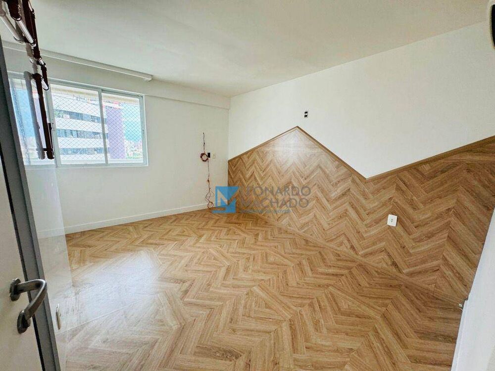 Apartamento à venda com 3 quartos, 217m² - Foto 13