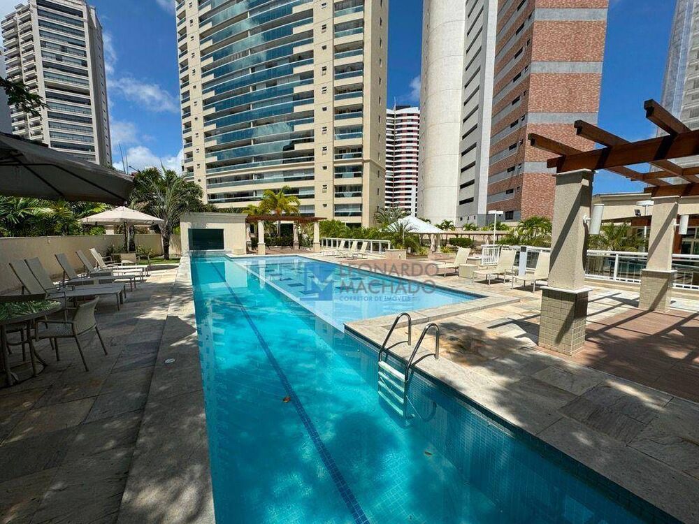 Apartamento à venda com 3 quartos, 217m² - Foto 8