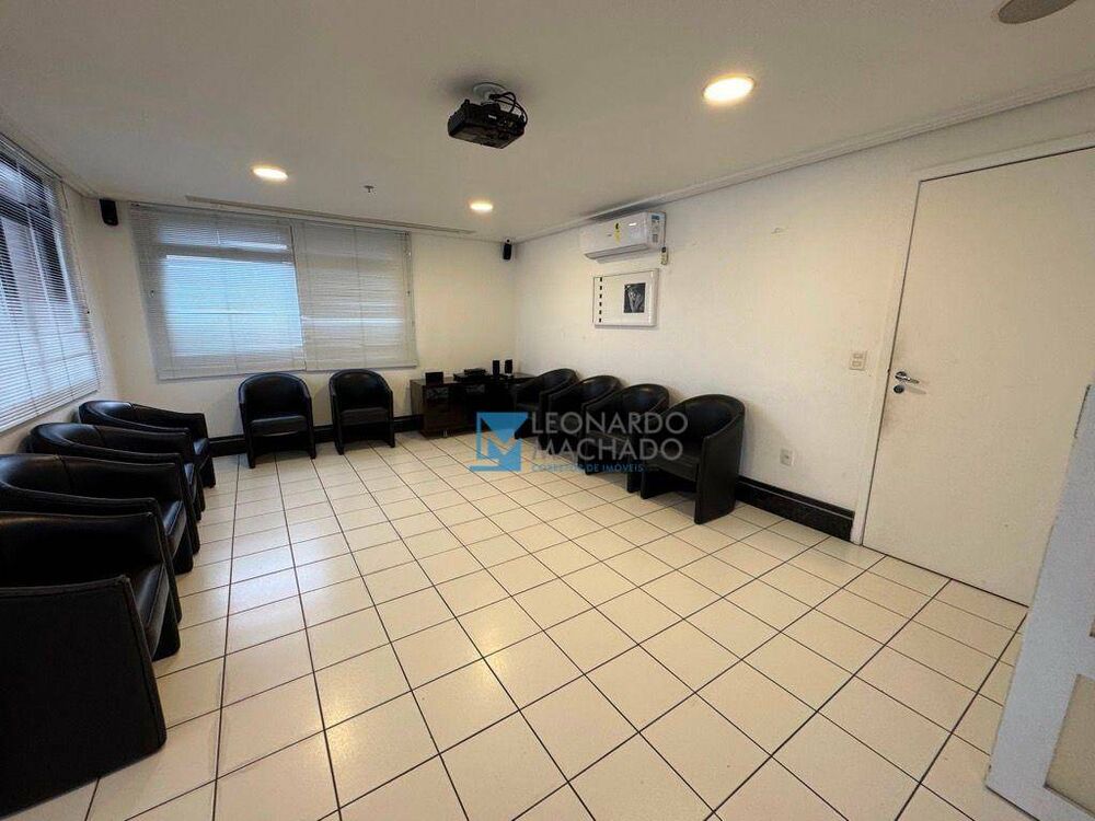 Apartamento, 3 quartos, 220 m² - Foto 11