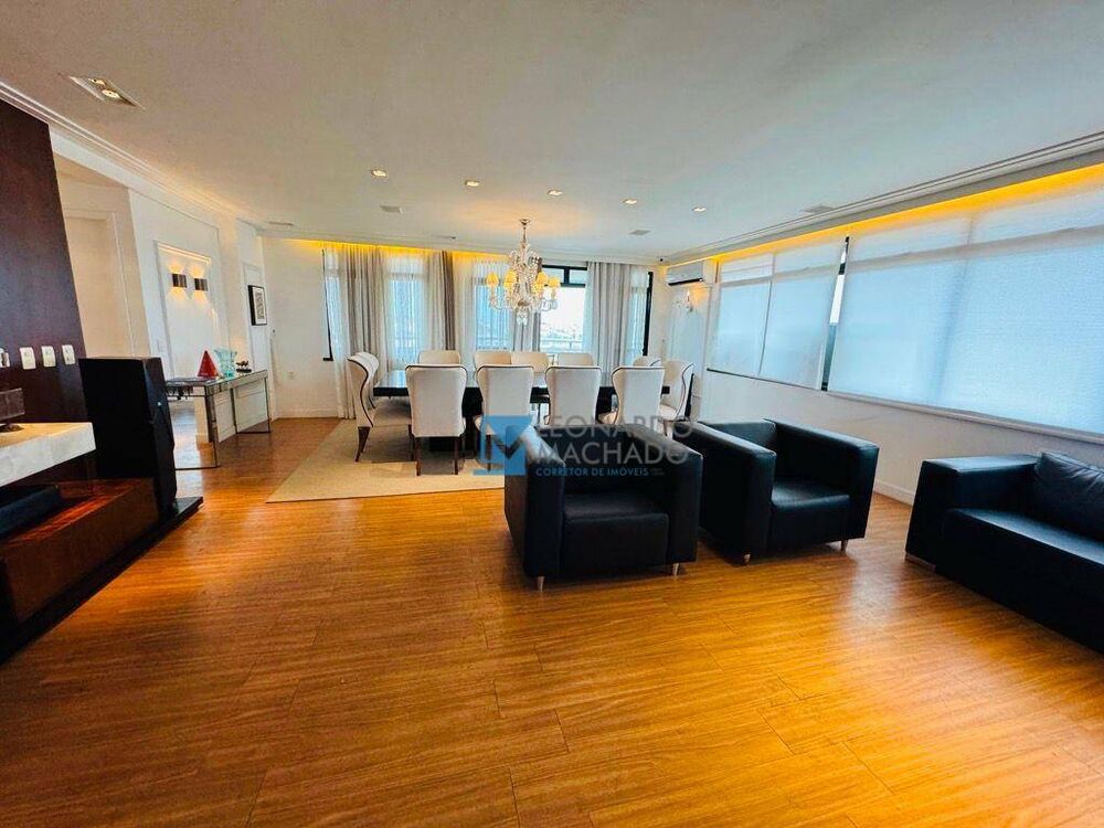 Apartamento, 3 quartos, 220 m² - Foto 2