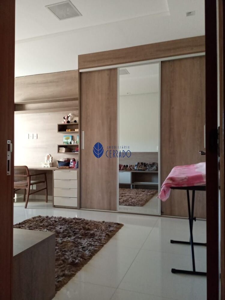 Sobrado à venda com 5 quartos, 420m² - Foto 4